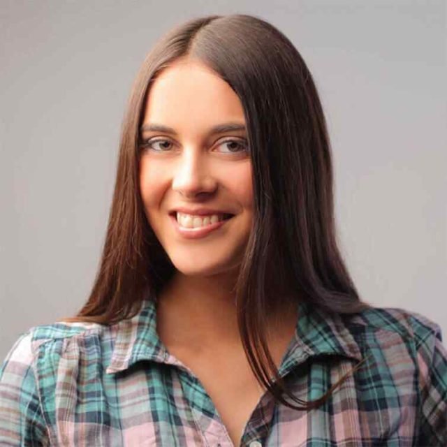https://akimbatours.com/wp-content/uploads/2018/09/people-02-640x640.jpg